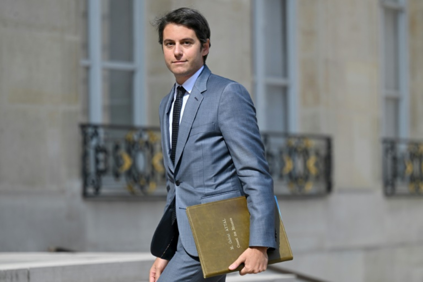 Le nouveau ministre de l'Education nationale Gabriel Attal arrive à l'Elysée, le 21 juillet 2023 à Paris © Bertrand GUAY