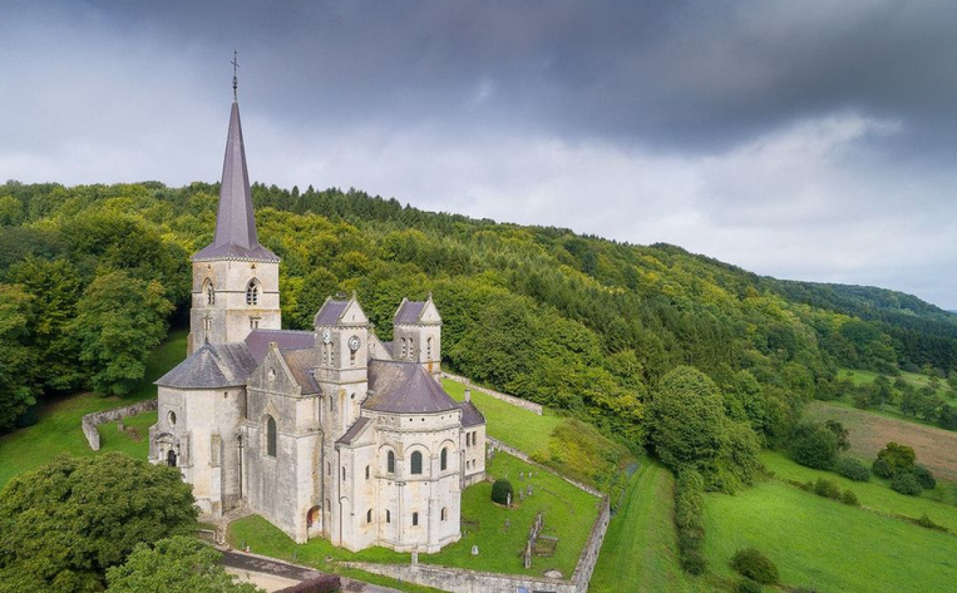 © Les Amis de l'Église de Mont.