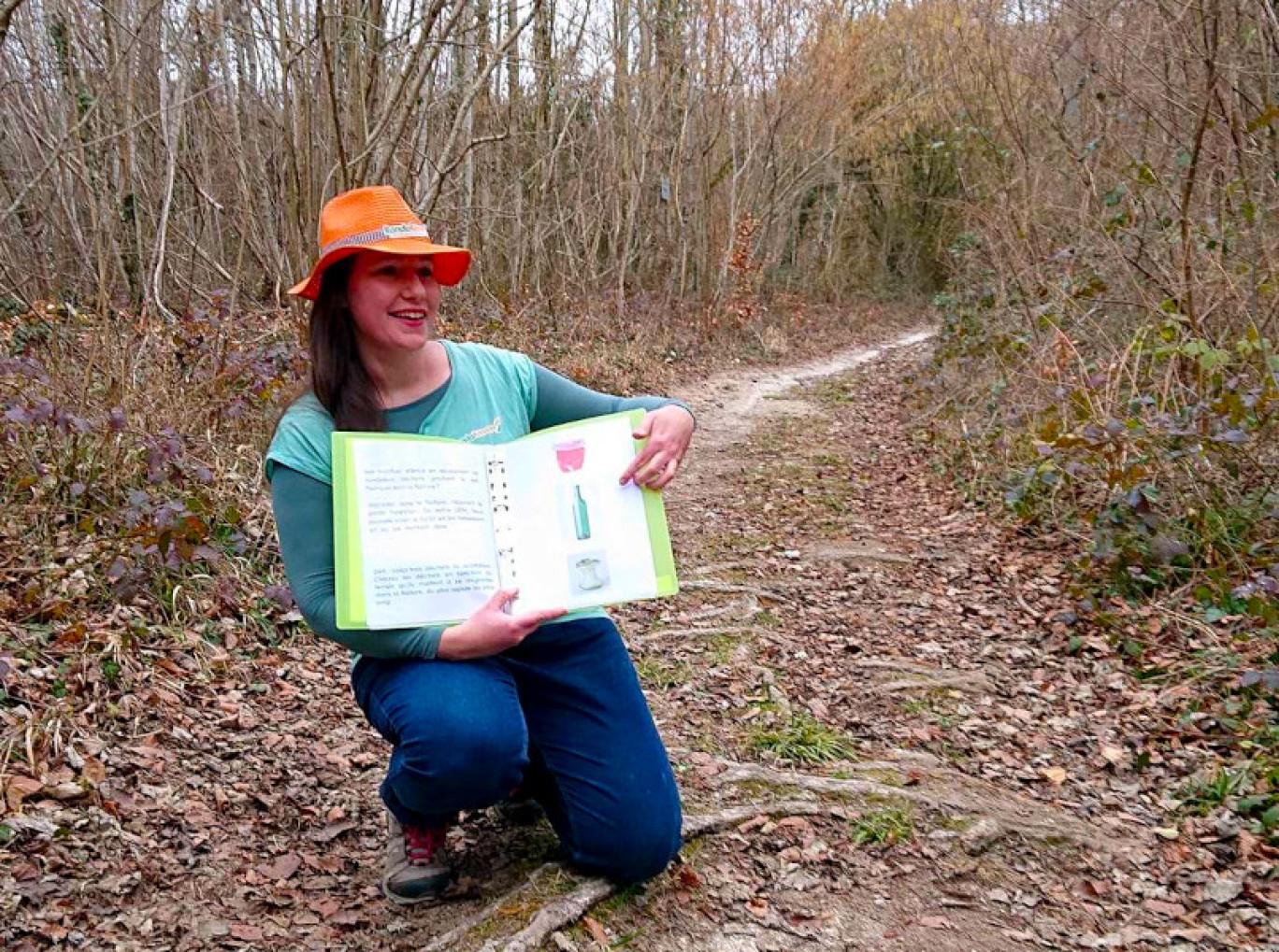 Virginie Brzek, la créatrice de RandoRoman, propose d'accompagner des groupes pour découvrir la nature autrement.