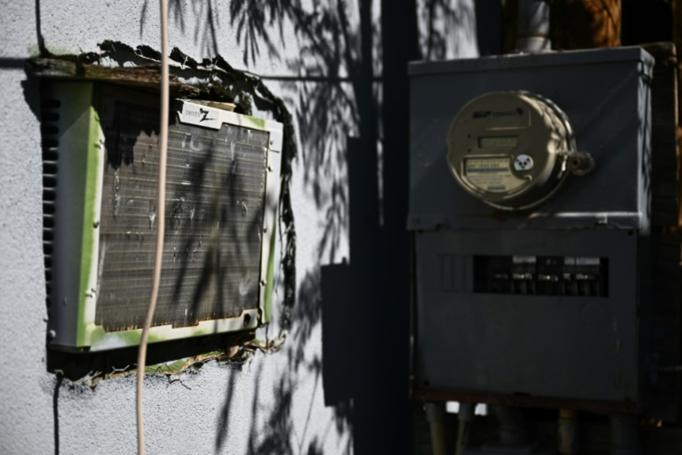 Un climatiseur installé dans un mobile home à Phoenix, en Arizona, le 20 juillet 2023 © Patrick T. Fallon