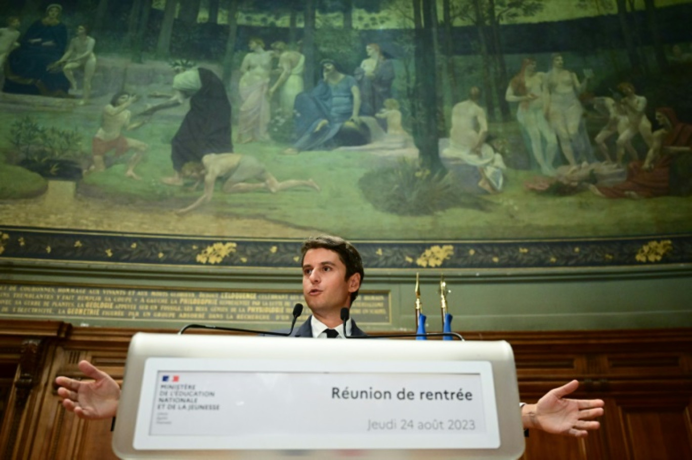 Le ministre de l'Education nationale Gabriel Attal lors d'une conférence de presse, le 28 août 2023 à Paris © Bertrand GUAY