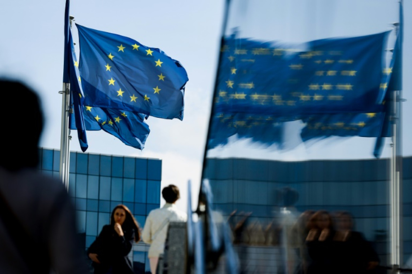 Devant le siège de la Communauté européenne à Bruxelles, le 23 septembre 2021 © Kenzo TRIBOUILLARD