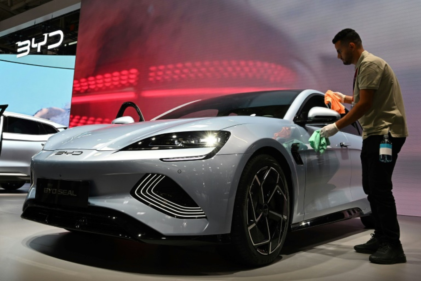 Le modèle Seal  du constructeur chinois BYD exposé au salon de l'automobile de Munich, le 4 septembre 2023 © CHRISTOF STACHE