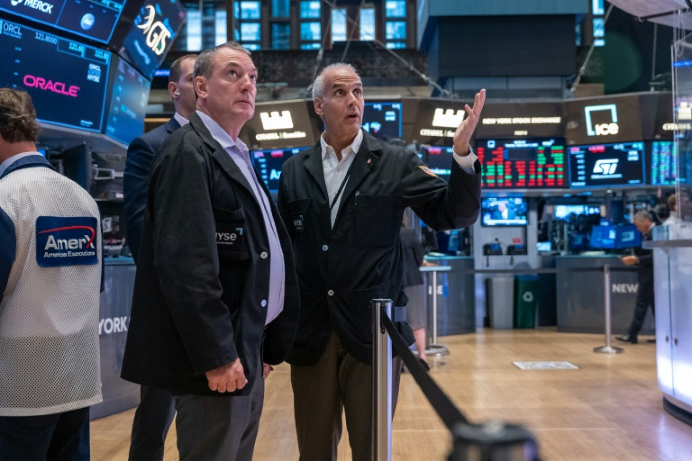 Des opérateurs du New York Stock Exchange © SPENCER PLATT