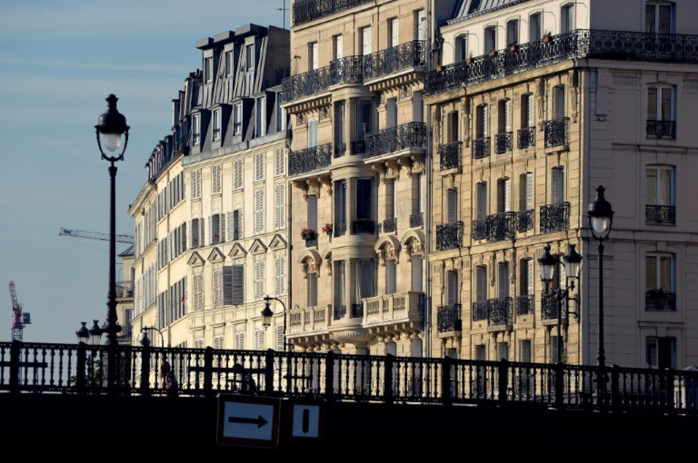 Des immeubles d'habitation sur l'île Saint-Louis à Paris, le 17 juillet 2014 © MIGUEL MEDINA