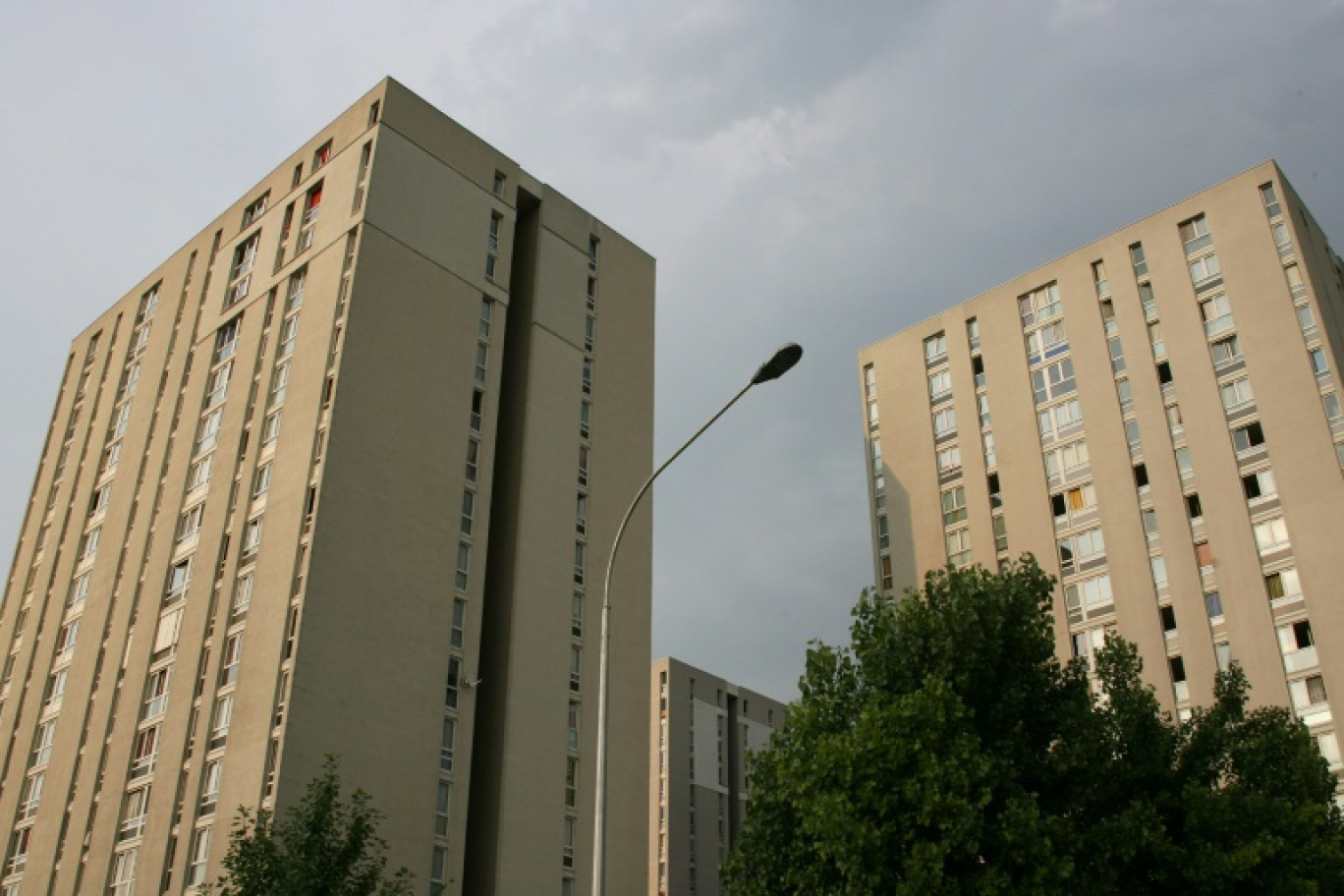 Les vols de cartes SIM des boîtiers d'appels d'urgence des ascenseurs se sont multipliés comme ici à Aubervilliers en Seine-Saint-Denis © JOEL SAGET