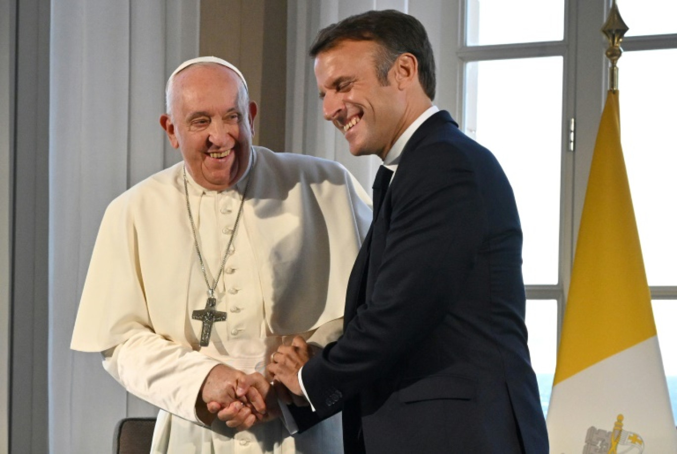 Le président Emmanuel Macron et le roi Charles III le 21 septembre 2023 à Paris © Ludovic MARIN