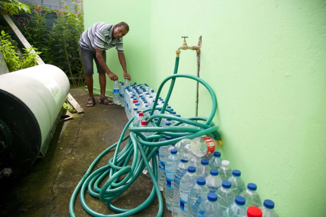 Réserve d'eau à domicile à Capesterre au sud de la Guadeloupe le 26 juillet 2018 © Cedrick Isham CALVADOS