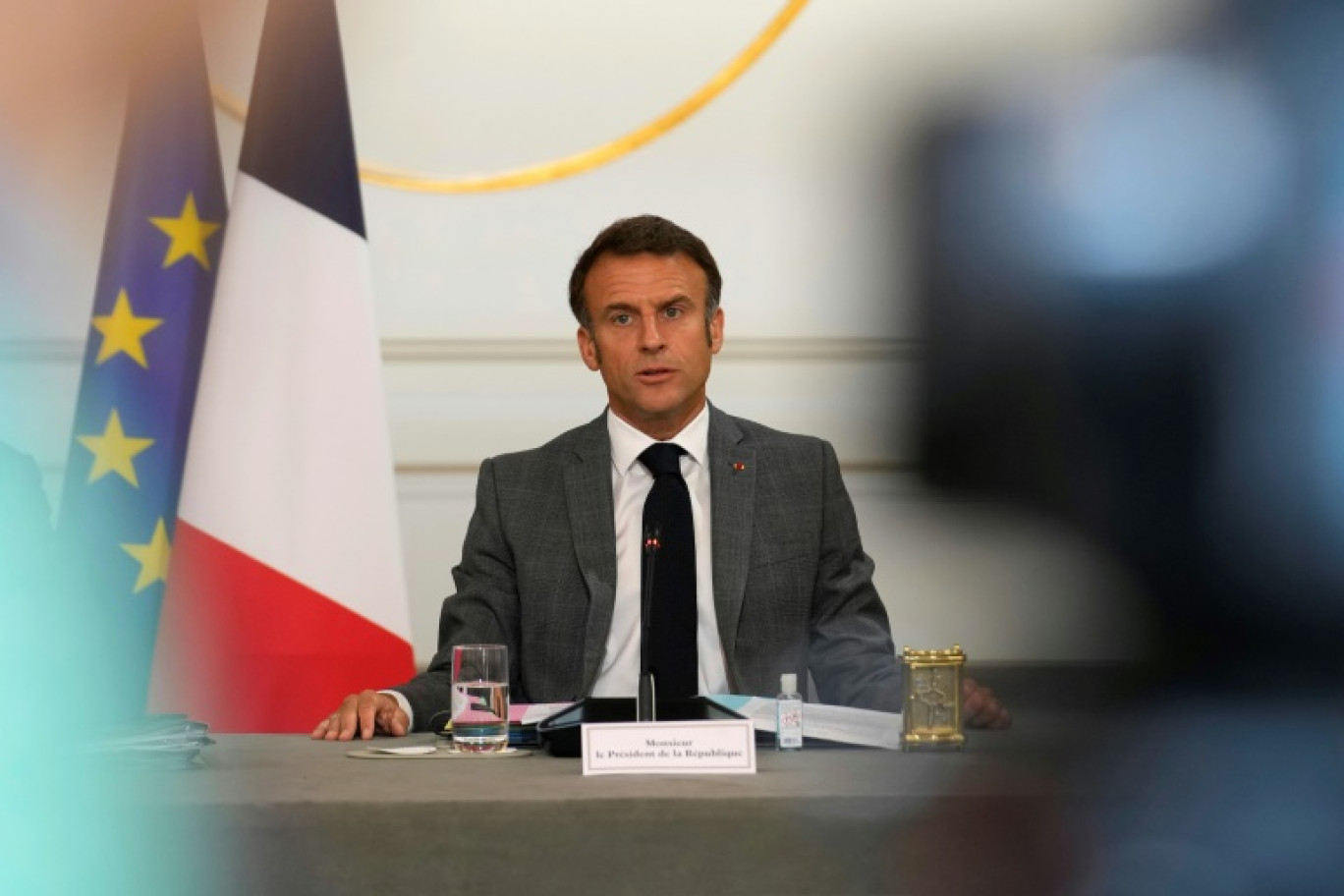 Emmanuel Macron en Conseil des ministres à l'Elysée le 21 juillet 2023 © Christophe Ena