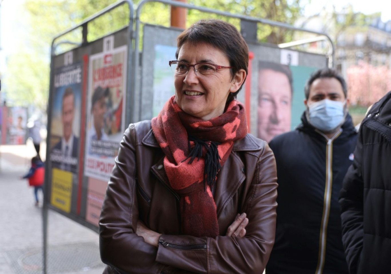 Nathalie Arthaud, la porte-parole du parti d'extrême gauche Lutte Ouvrière (LO) au premier tour de l'élection présidentielle française, Paris, 10 avril 2022 © Thomas SAMSON