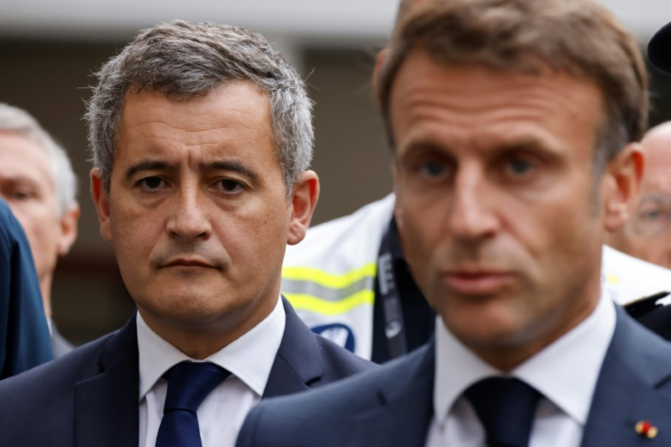 Le président Emmanuel Macron et le ministre de l'Intérieur Gérald Darmanin le 13 octobre 2023 à Arras © Ludovic MARIN