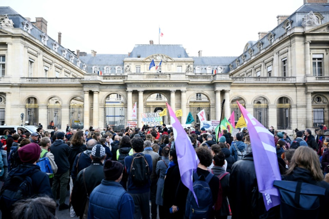 Manifestation contre la dissolution du collectif des Soulèvements de la Terre devant le Conseil d'Etat, le 27 octobre 2023 à Paris © Stefano RELLANDINI