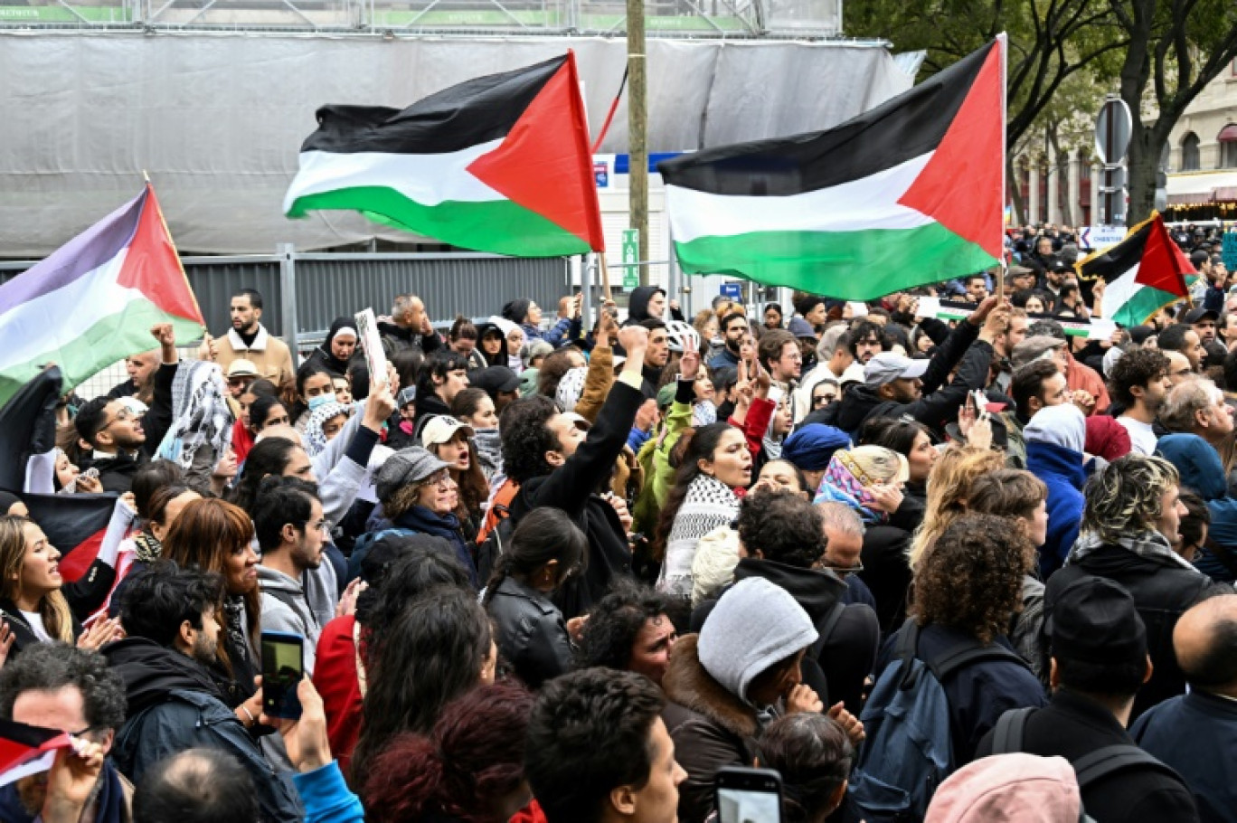 Manifesation en soutien au peuple palestinien, organisée le 28 octobre 2023 à Paris, en dépit de son interdiction par la Préfecture © Bertrand GUAY