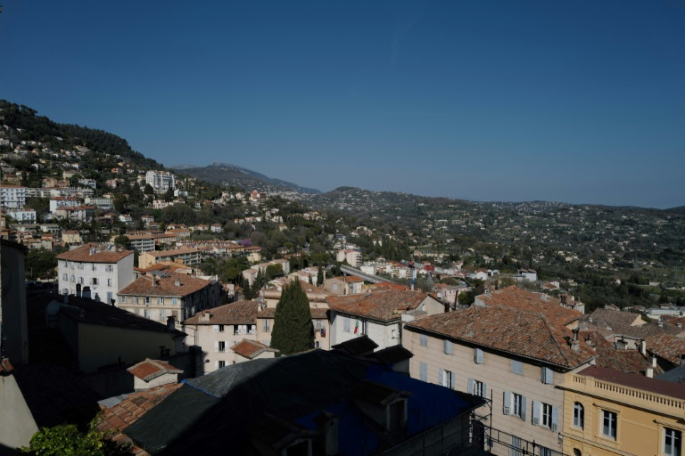 Vue de la ville de Grasse, dans les Alpes-Maritimes, le 30 mars 2021 © Valery HACHE