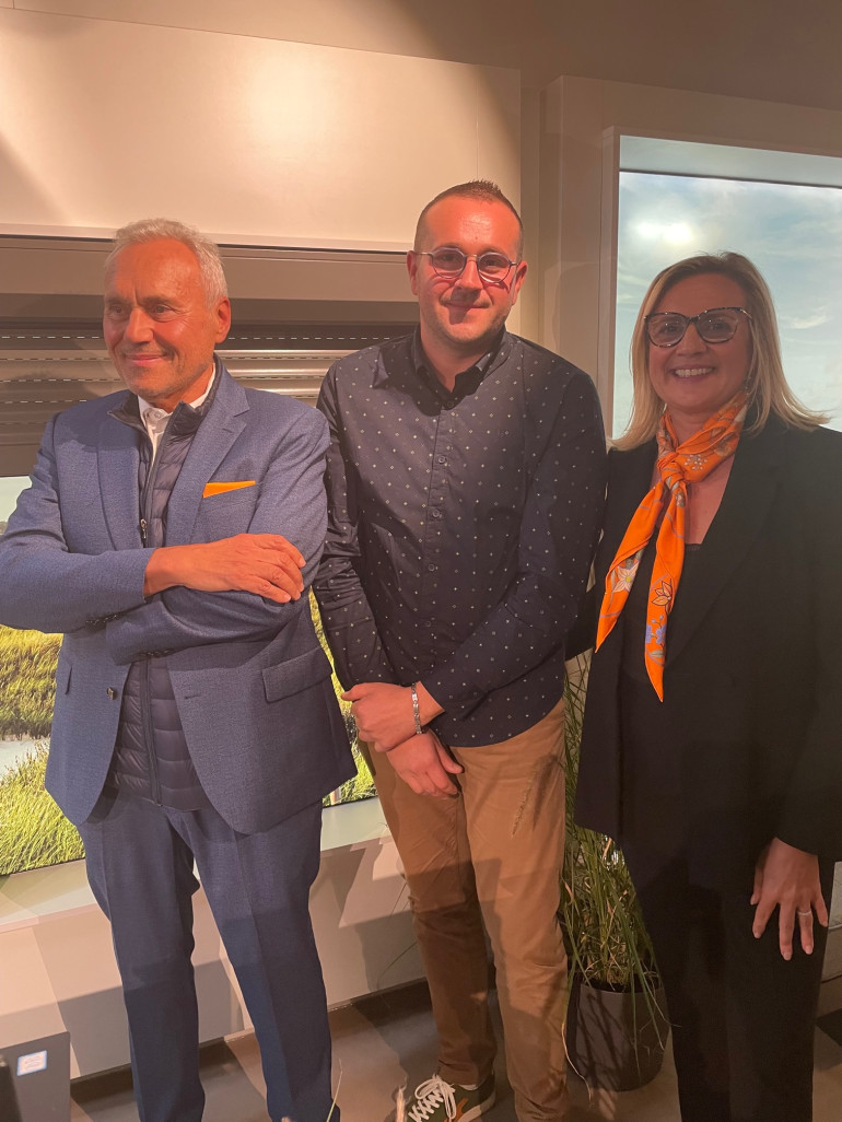 Suzy Diruy avec son frère Fabien et leur père Gérard Diruy.