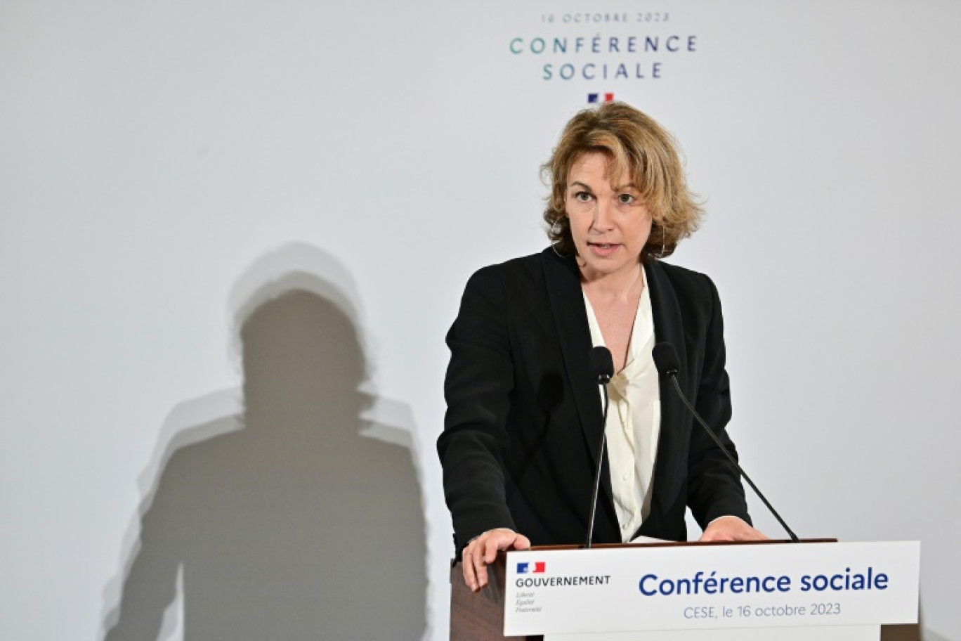 Marylise Léon, la secrétaire générale de la CFDT, lors de la conférence sociale organisée au Conseil Economique, Social et Environnemental (CESE) à Paris, le 16 octobre 2023 © Miguel MEDINA