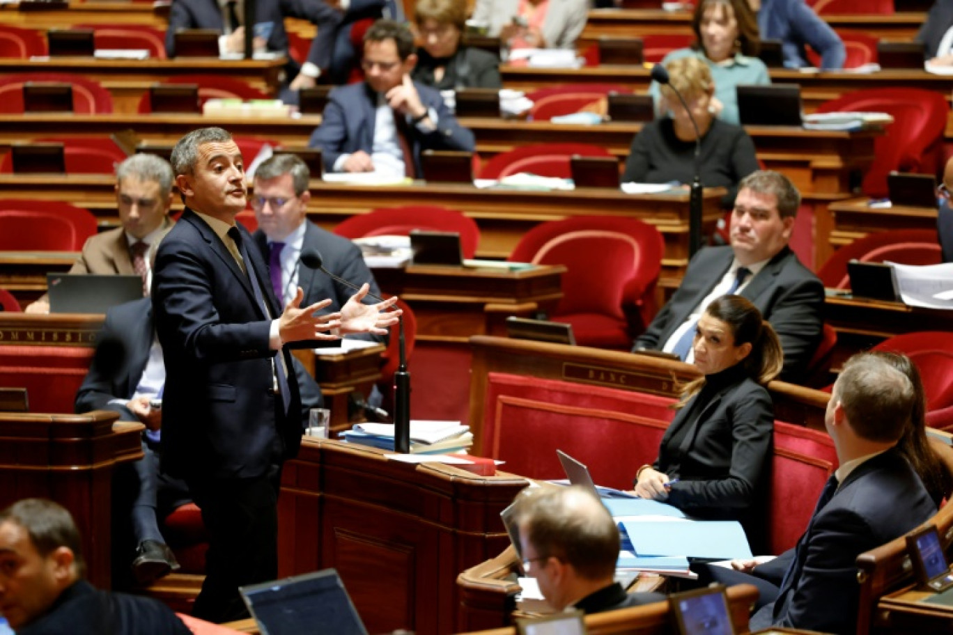 Le ministre de l'Intérieur Gérald Darmanin s'exprime au Sénat à Paris à propos du projet de loi sur l'immigration le 6 novemre 2023 © Ludovic MARIN