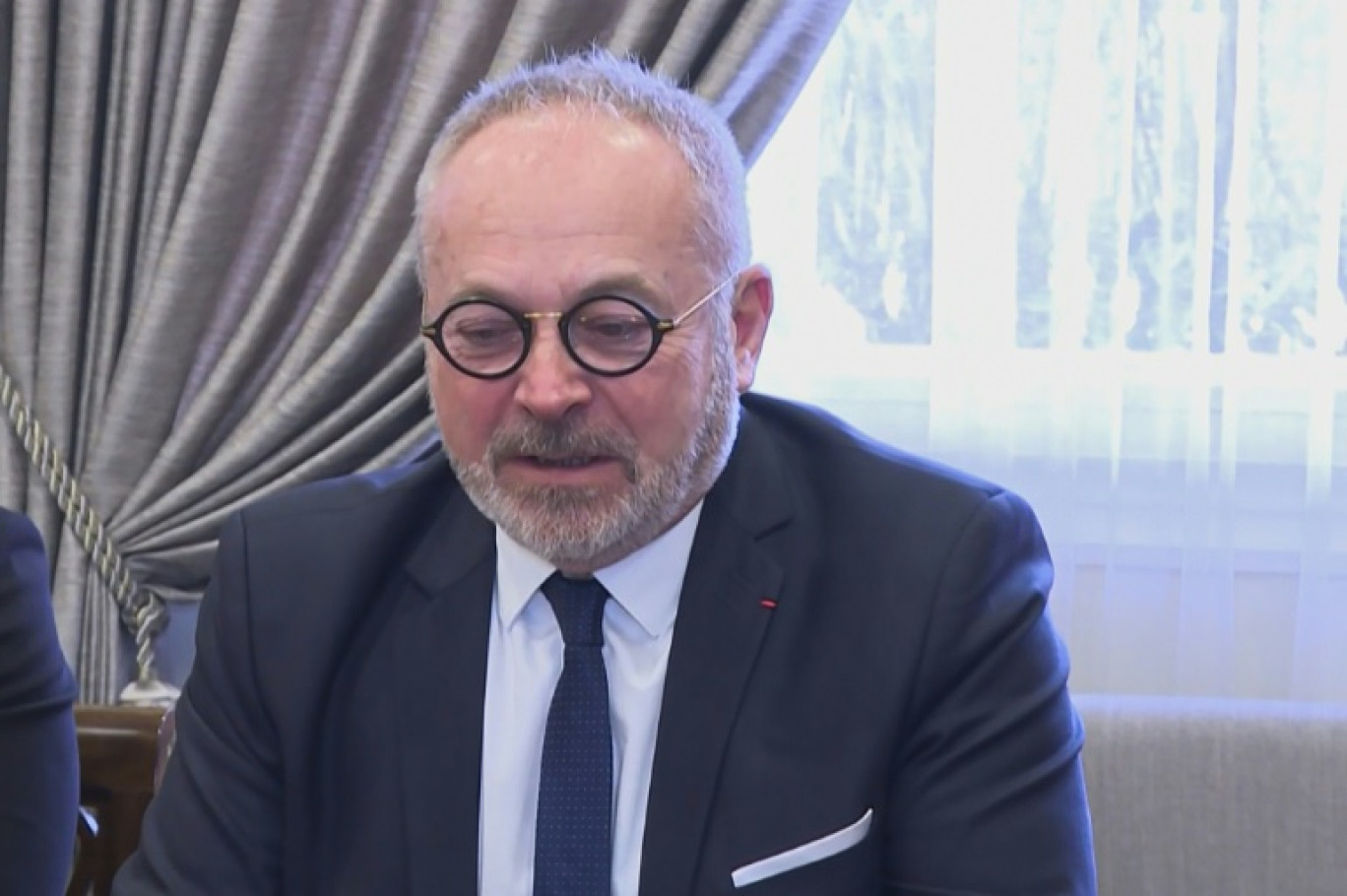 Capture d'écran d'une vidéo diffusée par Télé Liban le 13 février 2020 montrant le sénateur français Joël Guerriau lors d'une visite au Liban © Handout