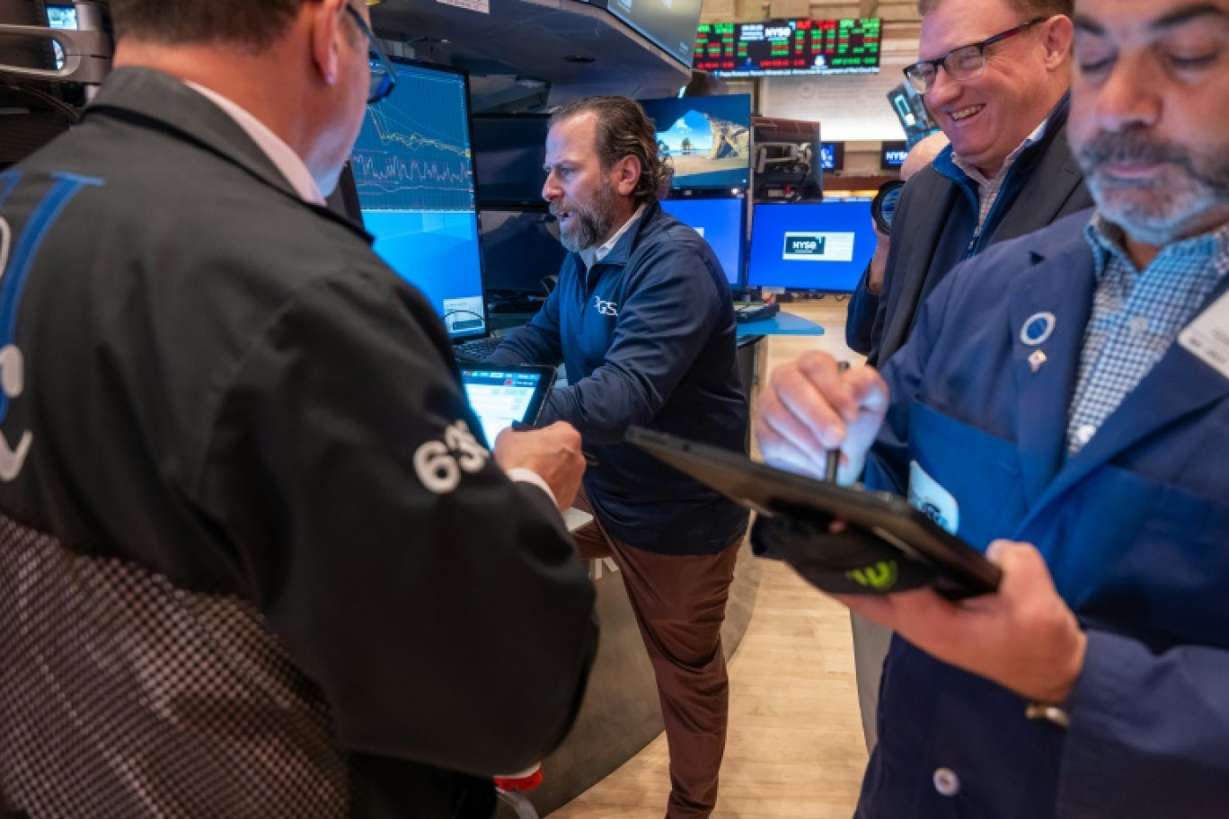 Des opérateurs du New York Stock Exchange © SPENCER PLATT