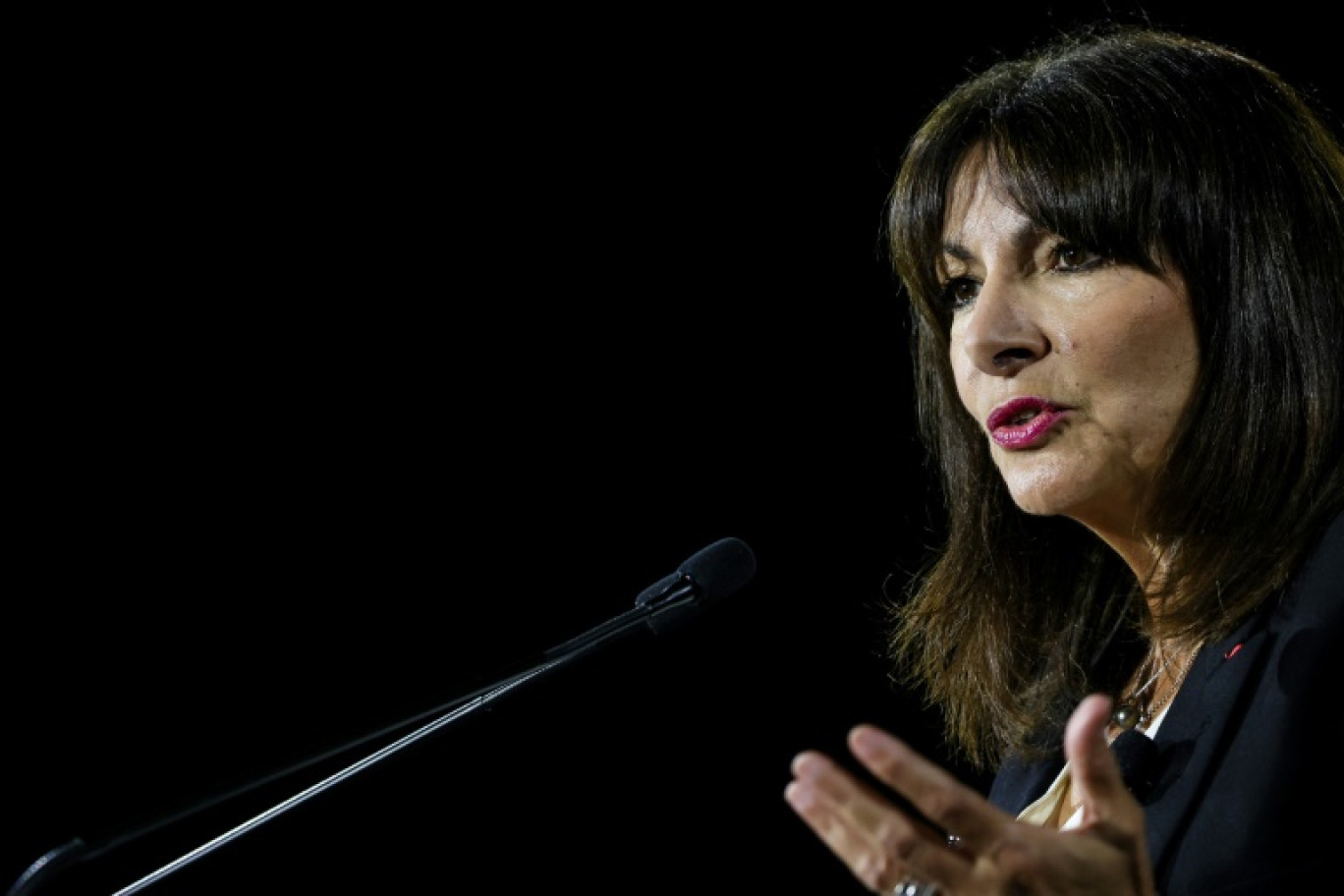 La maire de Paris Anne Hidalgo au congrès des maires à Paris, le 21 novembre 2023. © ALAIN JOCARD