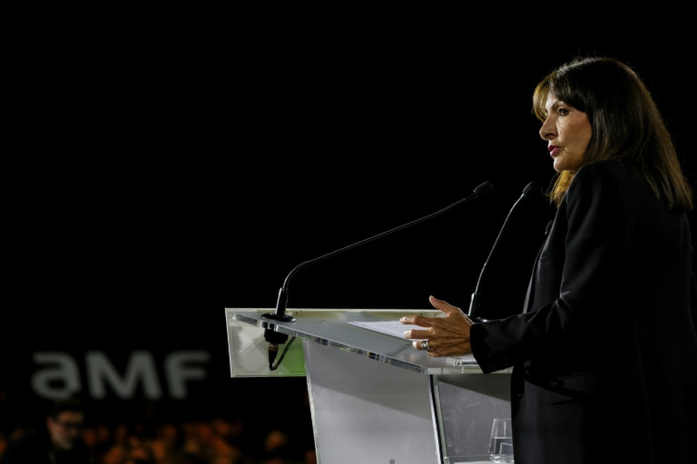 La maire de Paris, Anne Hidalgo, le 21 novembre 2023, au congrès des Maires de France © ALAIN JOCARD