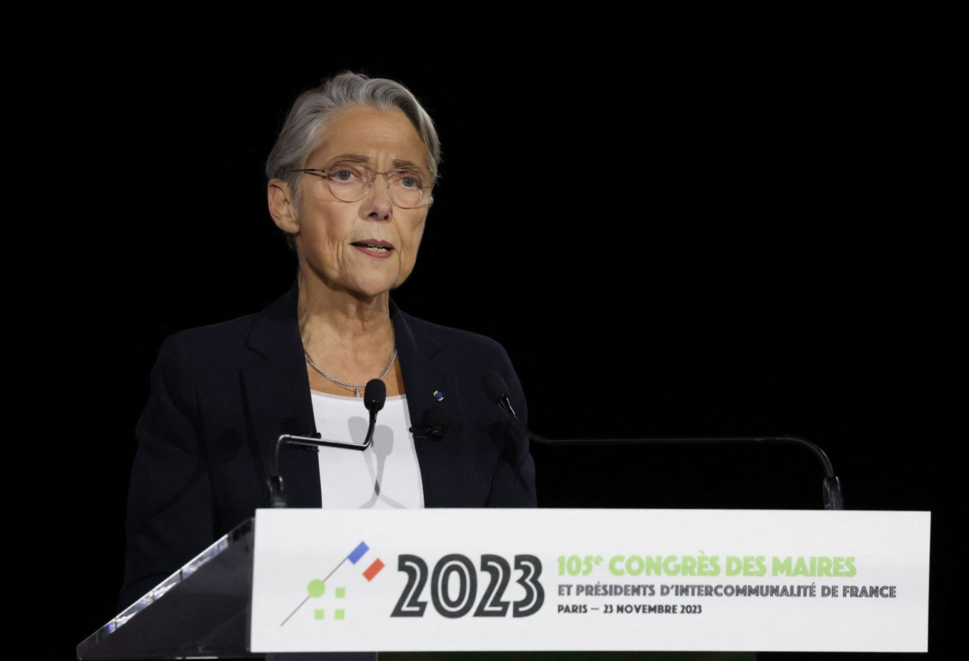 Elisabeth Borne a réaffirmé la nécessité de travailler à un «dialogue renforcé et continu» entre les maires et l’État. © Alain JOCARD-AFP