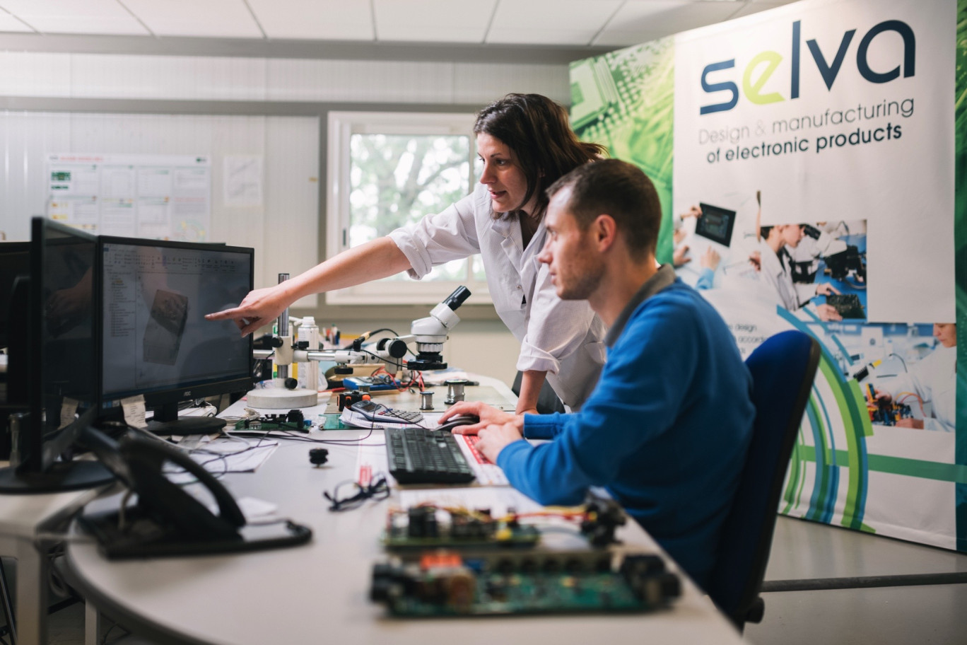 Selva Electronique compte 75% de femmes dans son usine de Chalon-sur-Saône. (© Selva Electronique - Atypix)