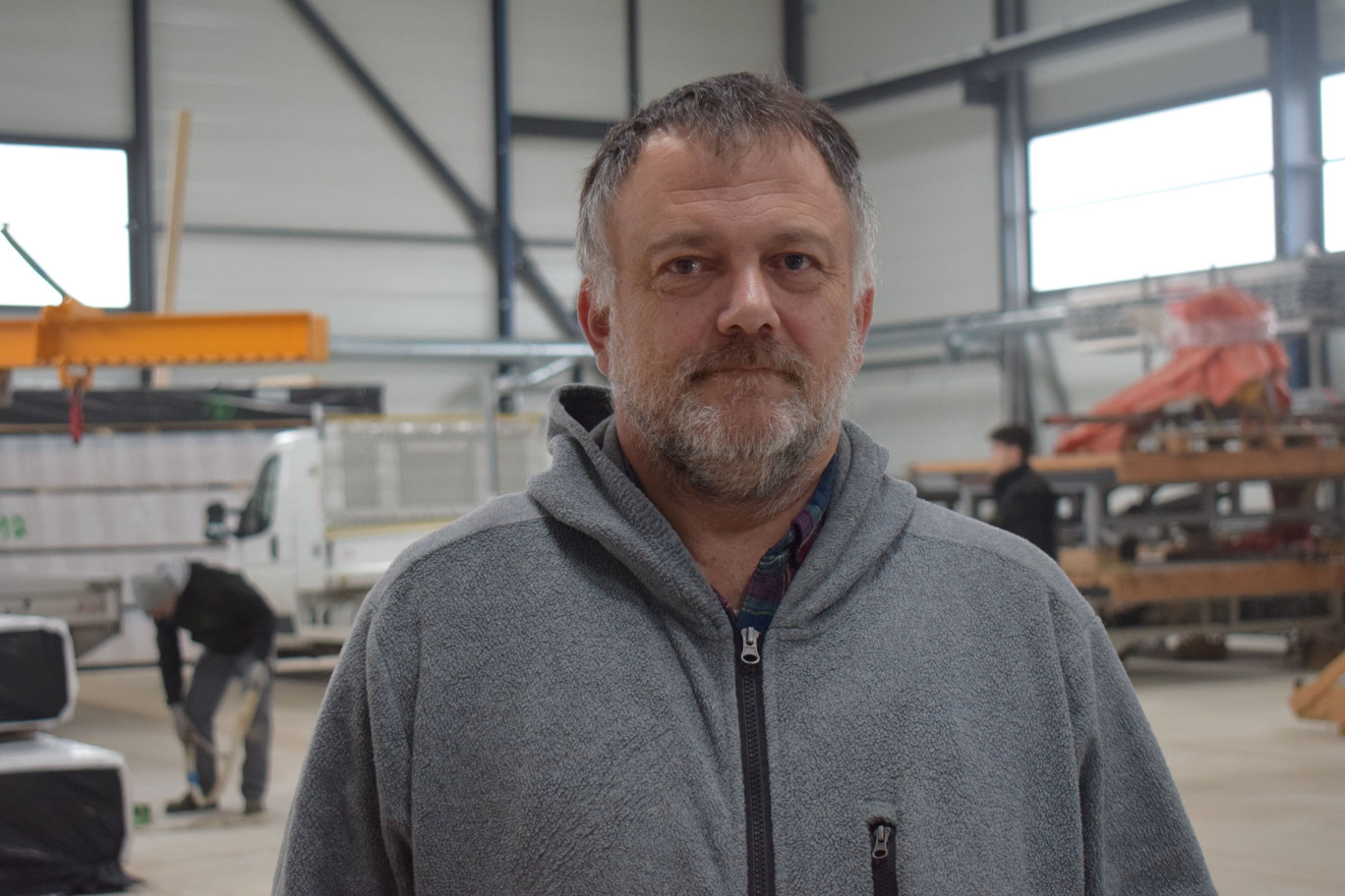 Baudouin Arlabosse et son équipe sont en plein préparatifs pour investir les nouveaux locaux de Lambres-lez-Douai. © Aletheia Press/B. Dequevauviller