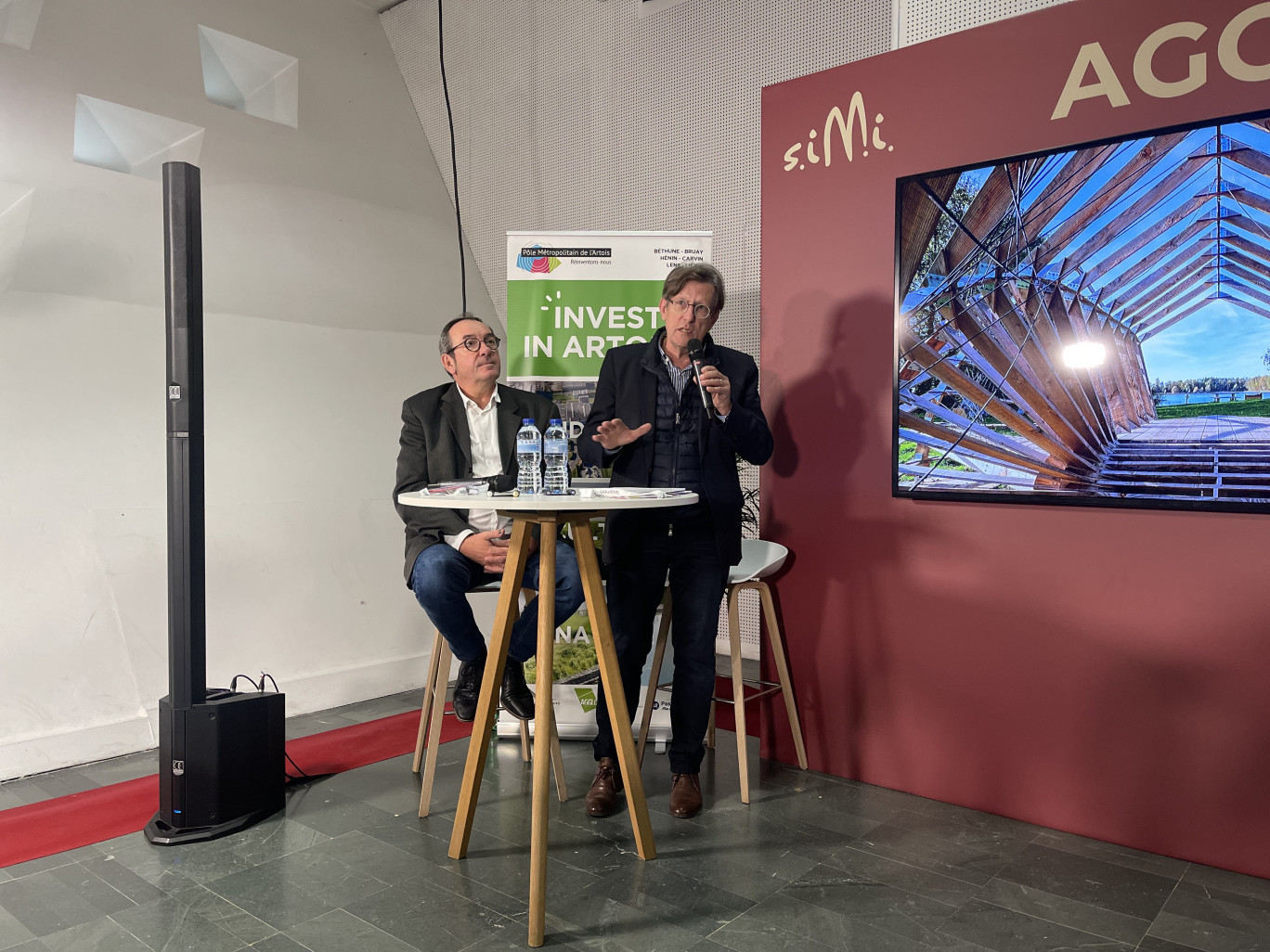 De droite à gauche : Alain Bavay, président du Pôle Métropolitain de l'Artois et André Kuchcinski, président du Siziaf, au Simi 2023. © Aletheia Press/C. De Martino