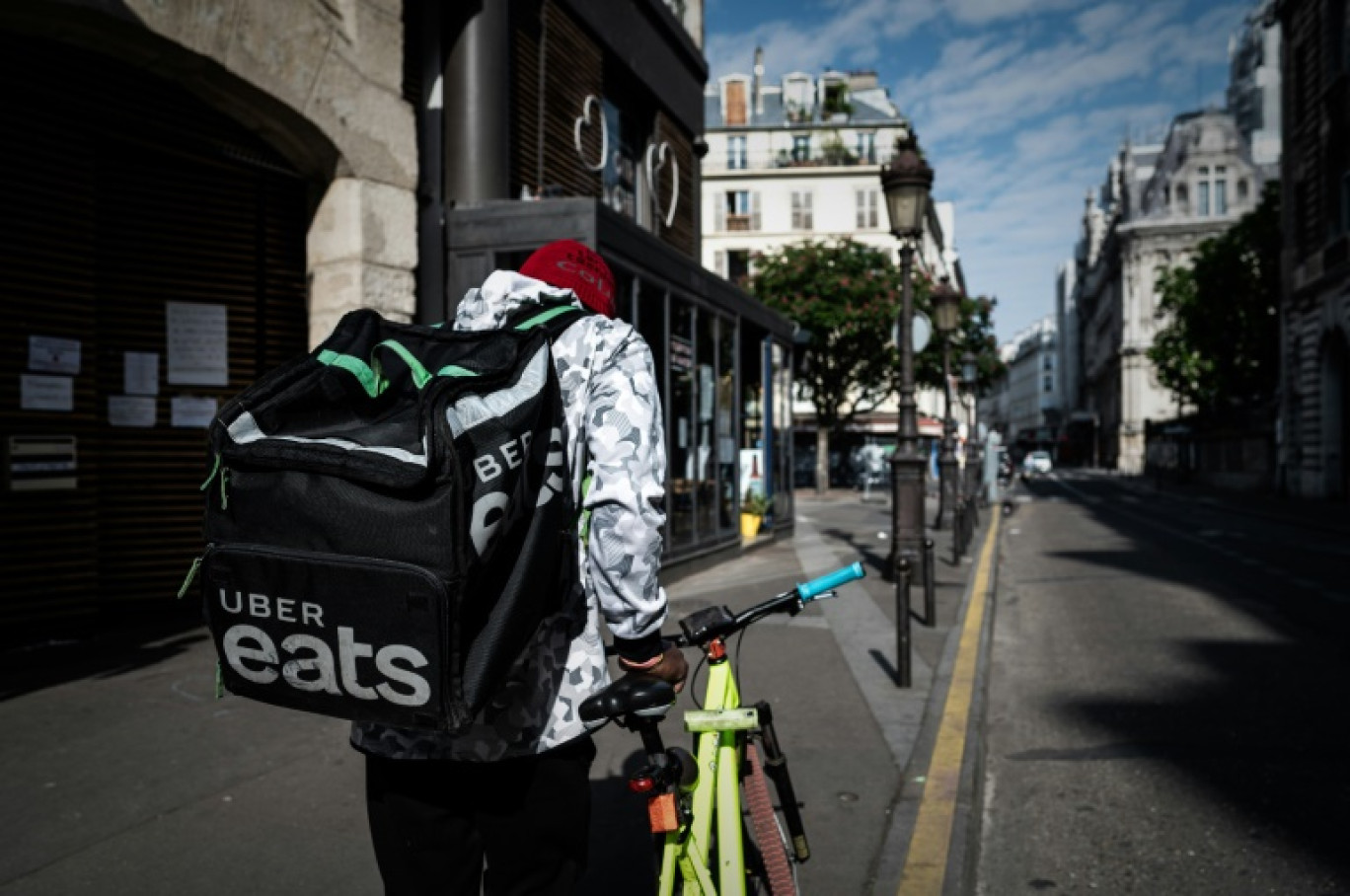 Les livreurs travaillant principalement pour Uber Eats sont appelés à une grève nationale samedi et dimanche pour protester contre un nouveau système de rémunération lancé début octobre © Philippe LOPEZ