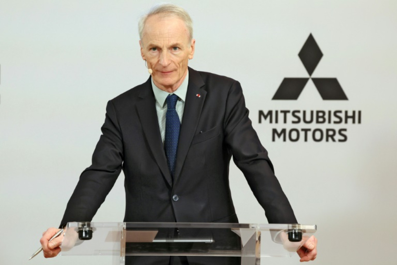 Le président du groupe Renault Jean-Dominique Senard lors d'une conférence de presse à Boulogne-Billancourt (Hauts-de-Seine) le 6 décembre 2023 © Alain JOCARD