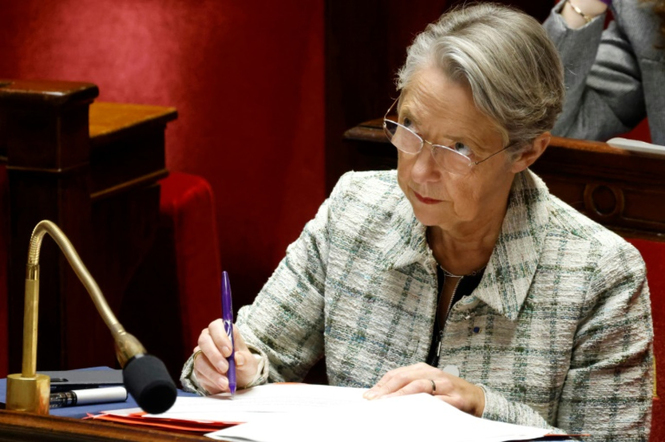 La Première ministre Elisabeth Borne à l'Assemblée nationale à Paris, le 4 décembre 2023 © Ludovic MARIN