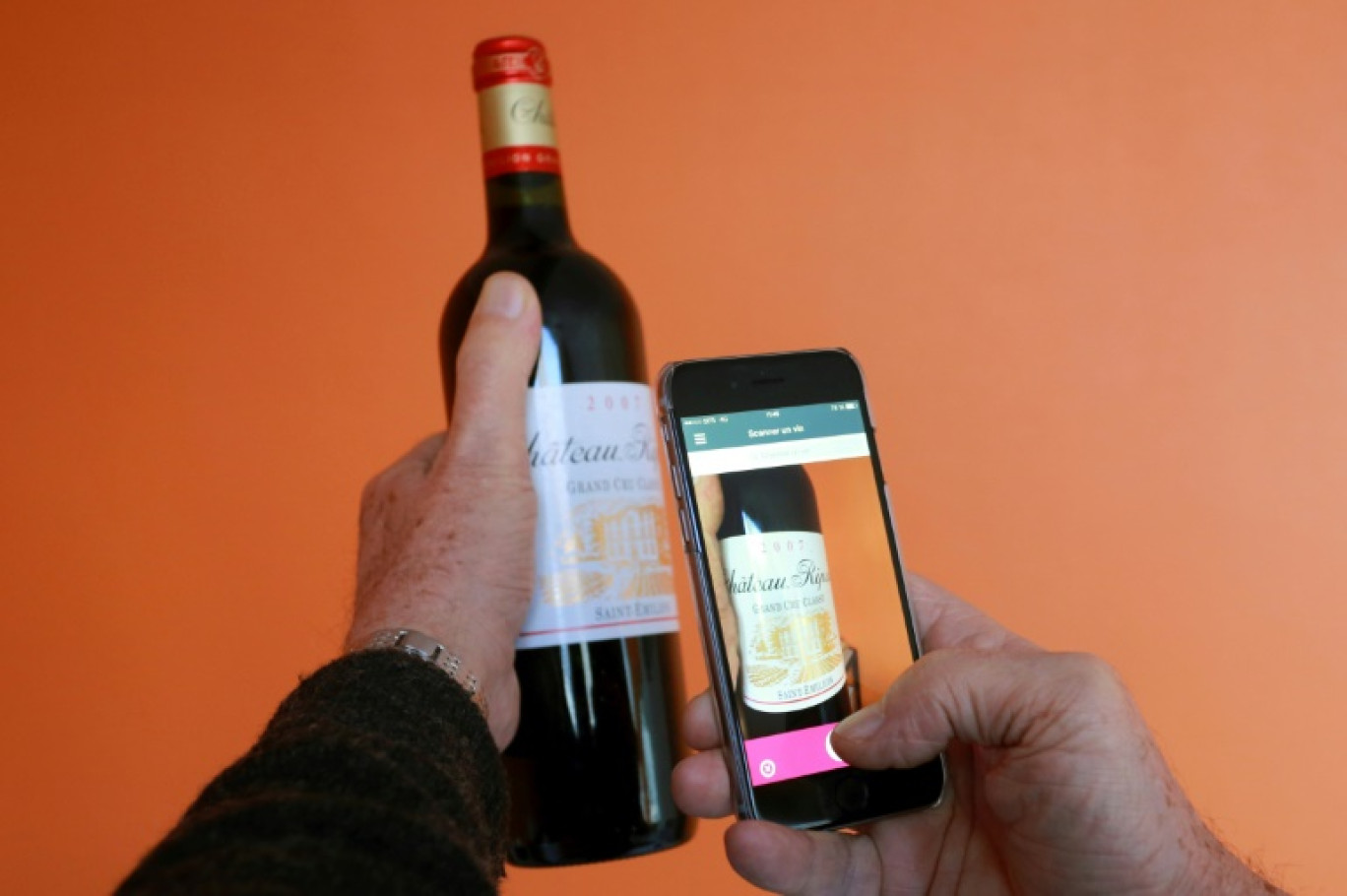 La composition du vin produit à partir de ce vendredi et vendu dans l'Union européenne devra obligatoirement être affichée sur l'étiquette ou par le biais d'un QR code à scanner avec son smartphone © Nicolas TUCAT