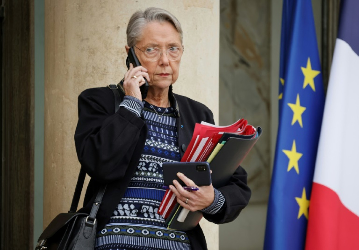 La Première ministre Elisabeth Borne à la sorite de l'Elysée, le 12 décembre 2023 à Paris © Ludovic MARIN