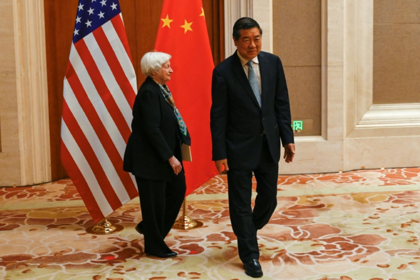 Janet Yellen (à gauche) et son homologue He Lifeng à Pékin le 8 juillet 2023 © Pedro PARDO