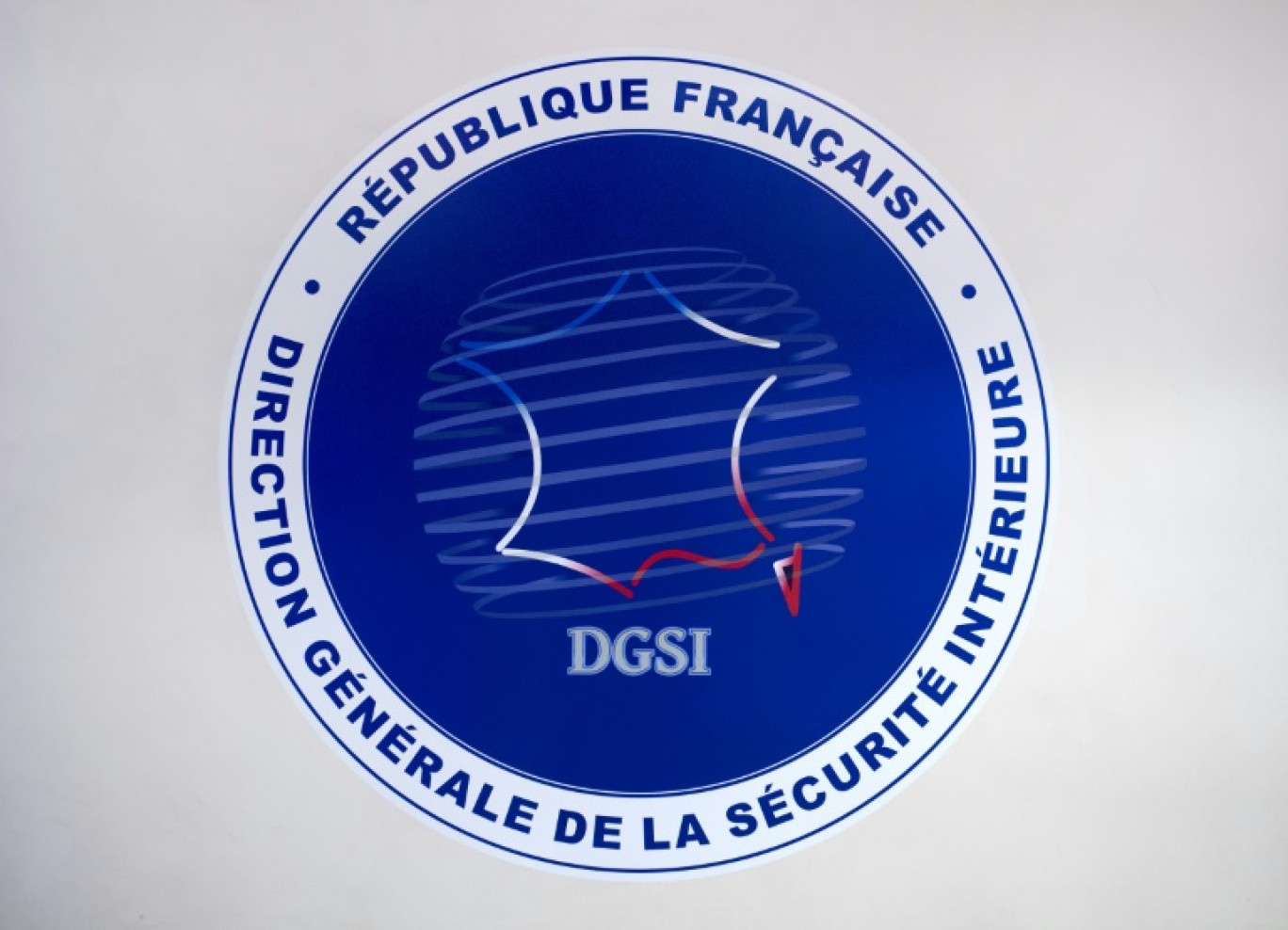 Le logo de la Direction générale de la sécurité intérieure (DGSI) à Levallois-Perret, le 13 juillet 2018, près de Paris © GERARD JULIEN