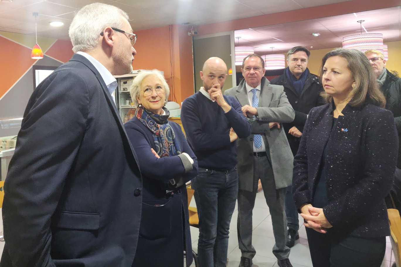 Ludovic Gorez, Isabelle de Waziers, Pierre-Jean Petit, Pascal Fradcourt, Jean-Christophe Loric et Frédéric Fauvet entourent Valérie Drezet-Humez. @Aletheia Press/ DLP