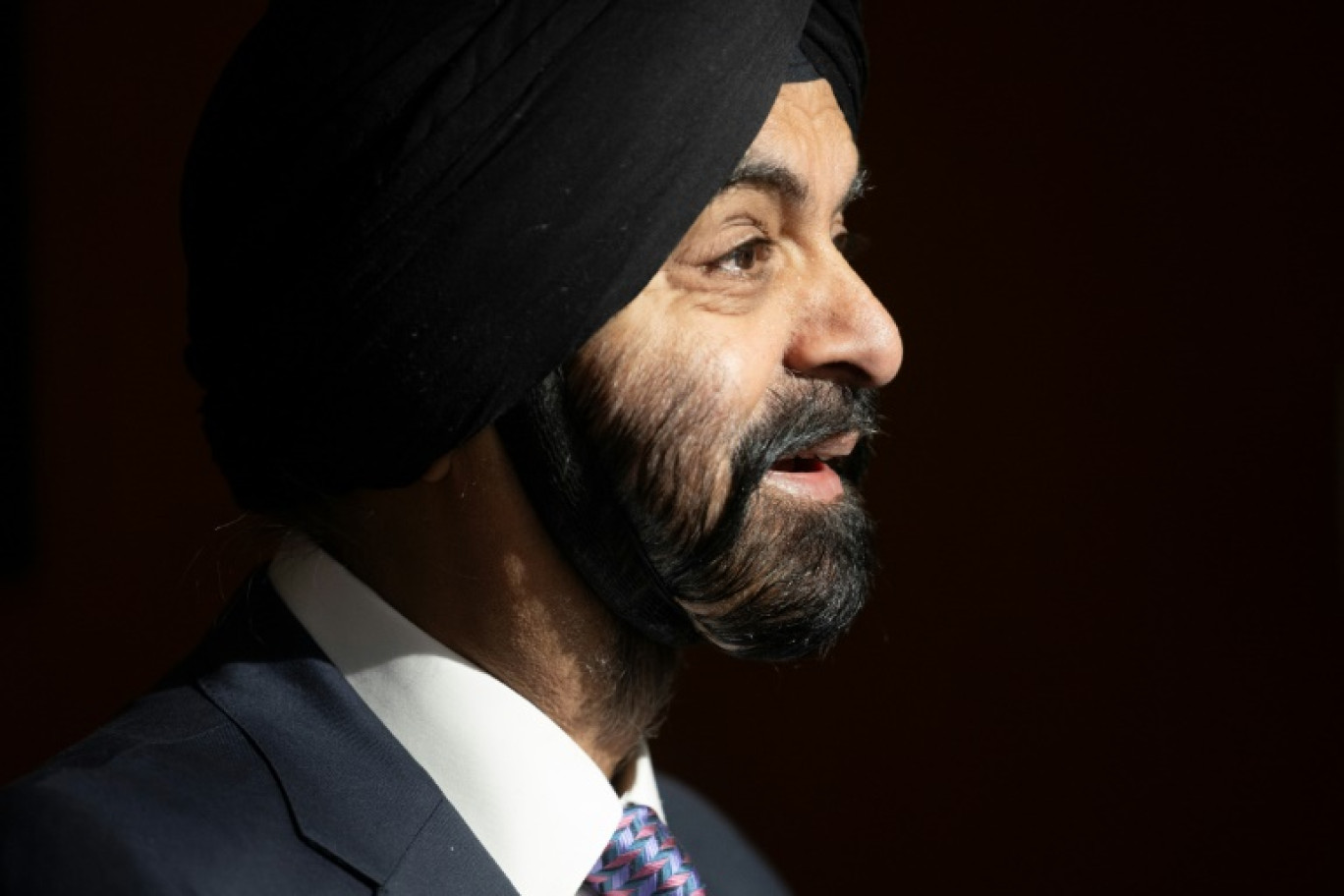 Le président de la Banque mondiale Ajay Banga dans son bureau au siège de l'institution à Washington, le 3 janvier 2024 © Jim WATSON