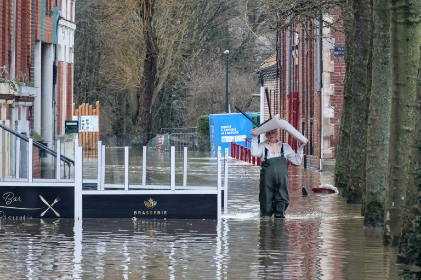 Dans les rues d'Arques dans le Pas-de-Calais, le 4 janvier 2024 © Denis Charlet