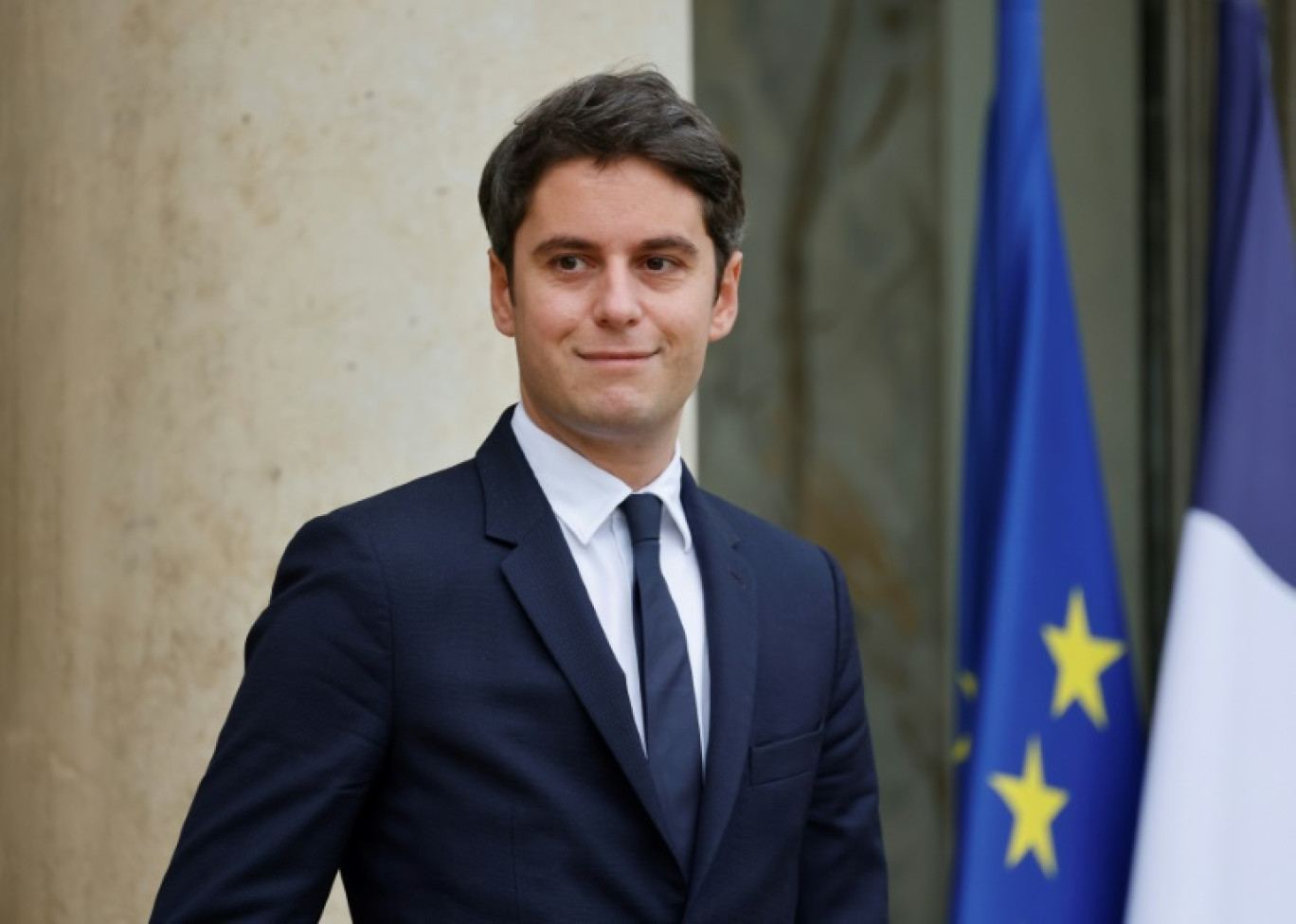 Le ministre de l'Education Gabriel Attal quitte l'Elysée après un conseil des ministres le 11 décembre 2023 © Ludovic MARIN