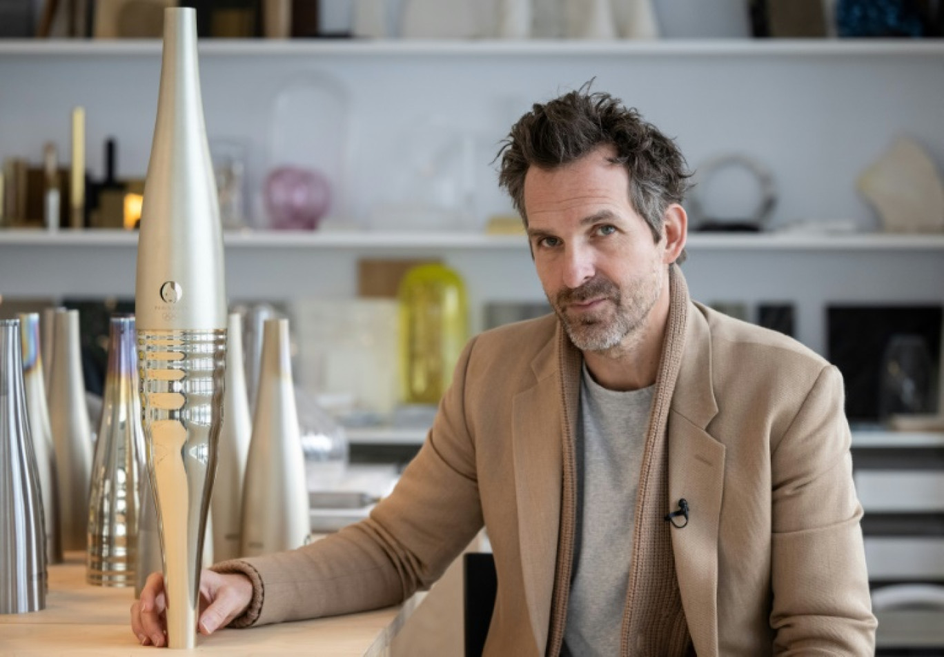 Mathieu Lehanneur, créateur de la torche et de la vasque des JO de Paris, à Ivry-sur-Seine le 9 janvier 2024 © BERTRAND GUAY