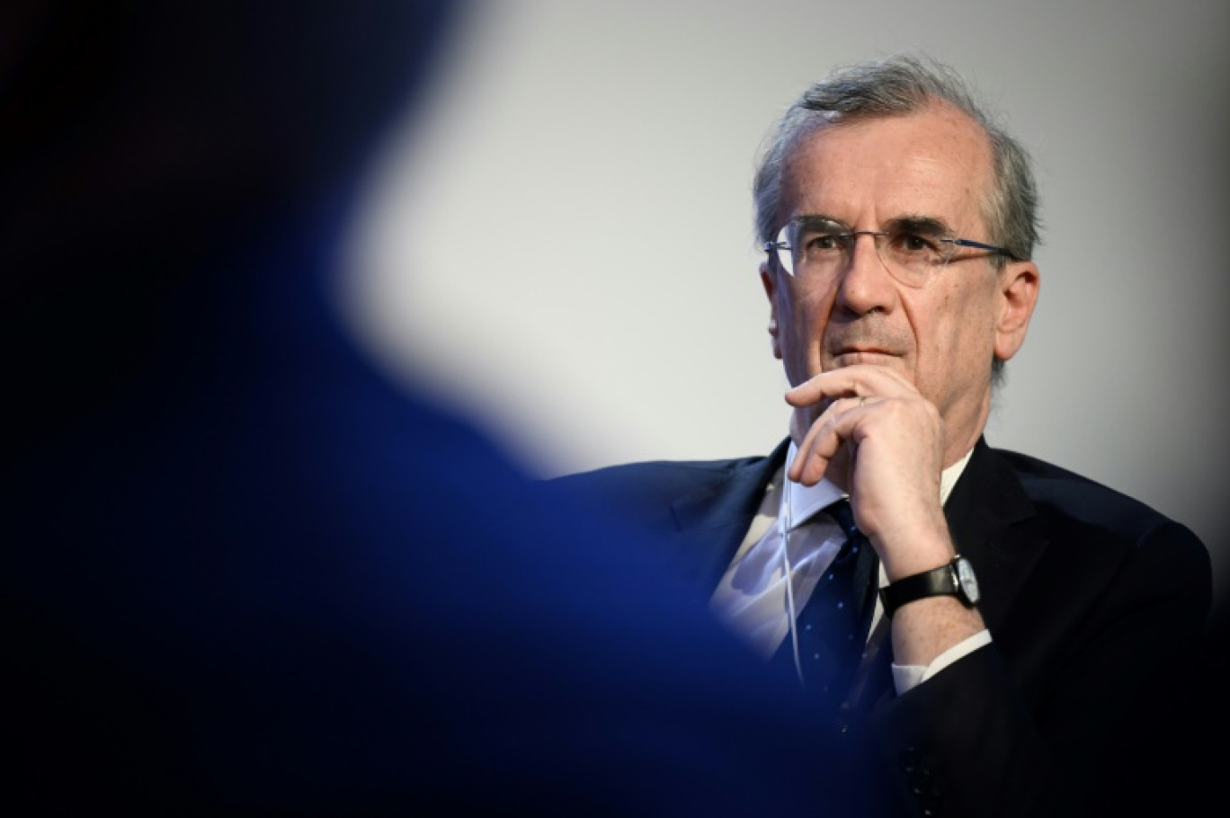 Le gouverneur de la Banque de France François Villeroy de Galhau au Forum économique de Davos, en Suisse le 23 mai 2022 © Fabrice COFFRINI