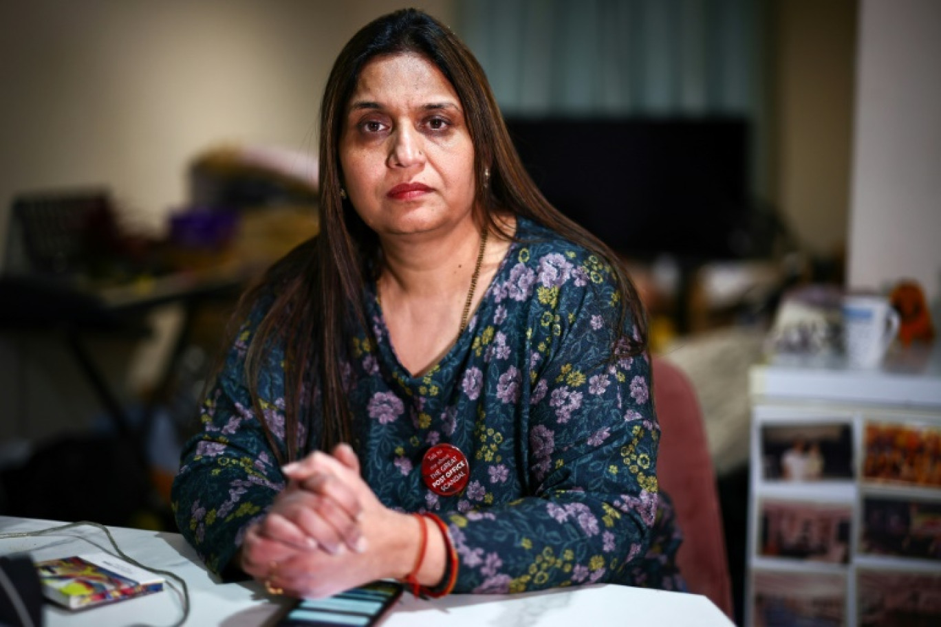 Seema Misra, ancienne responsable du bureau de poste de West Byfleet, condamnée dans le scandale de la Poste britannique, chez elle à Knaphill, le 12 janvier 2024 au Royaume-Uni © HENRY NICHOLLS