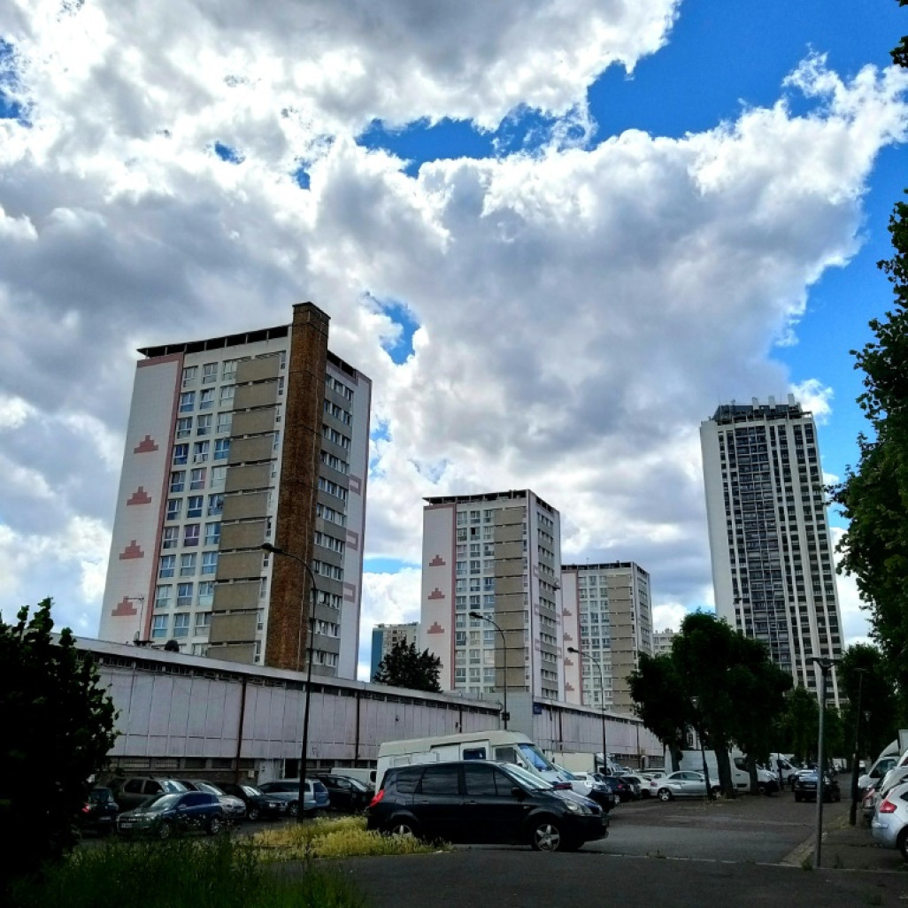 Des tours d'habitation à Epinay-sur-Seine, en Seine-Saint-Denis, le 6 juin 2020 © Tiphaine LE LIBOUX