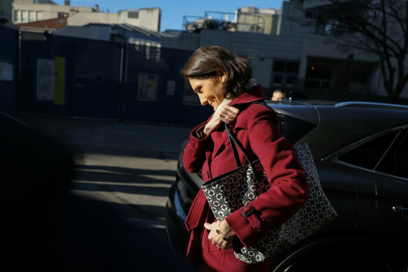 La ministre de l'Éducation, des Sports et des Jeux Olympiques, Amélie Oudea-Castera arrive à l'école publique Littré à Paris, le 16 janvier 2024 © Thomas SAMSON