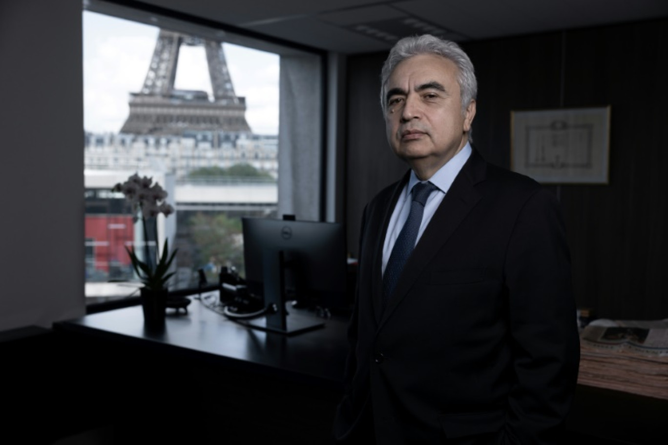 Le directeur exécutif de l'Agence internationale de l'énergie (AIE), Fatih Birol, dans son bureau, le 14 septembre 2023 à Paris © JOEL SAGET