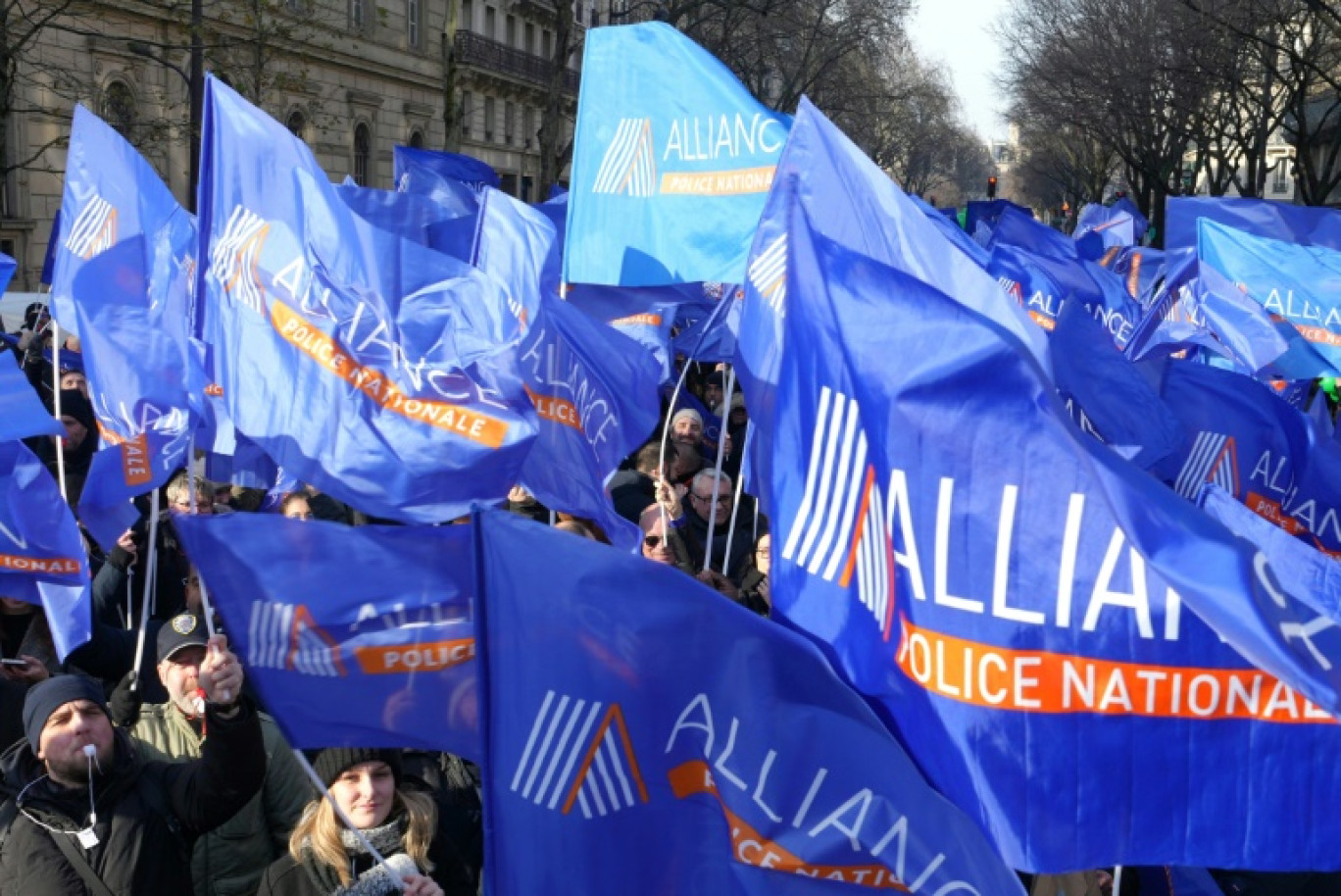 Des policiers du syndicat "Alliance" manifestent contre les conditions de leur mobilisation pour la sécurité des jeux Olympiques de Paris, le 18 janvier 2024 à Paris © Dimitar DILKOFF