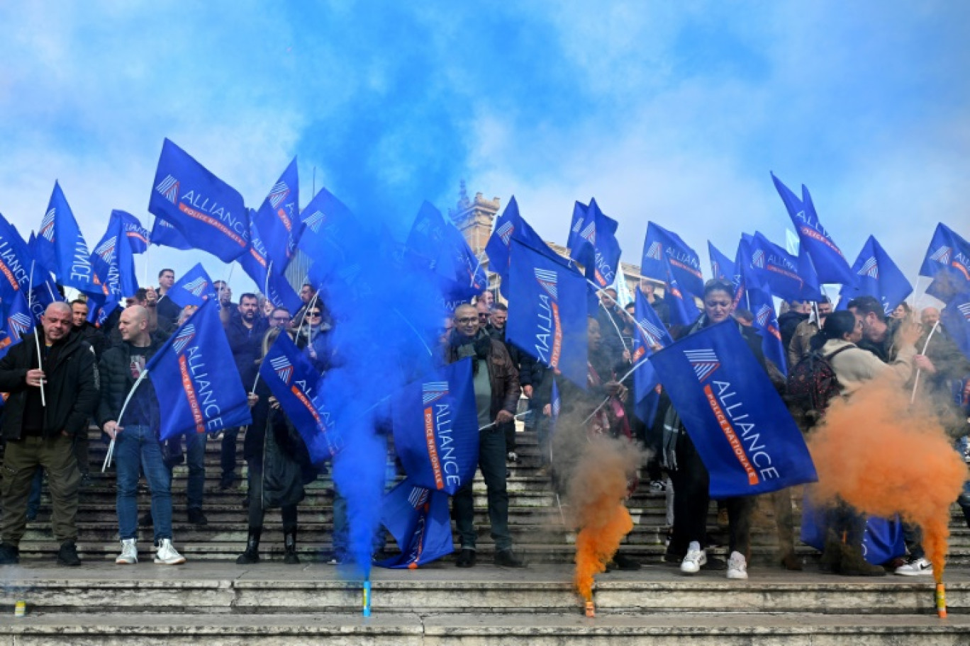 Manifestation de policiers à Marseille le 18 janvier 2024 pour réclamer des compensations financières à leur mobilisation pendant les Jeux olympiques et paralympiques de Paris cet été © Nicolas TUCAT