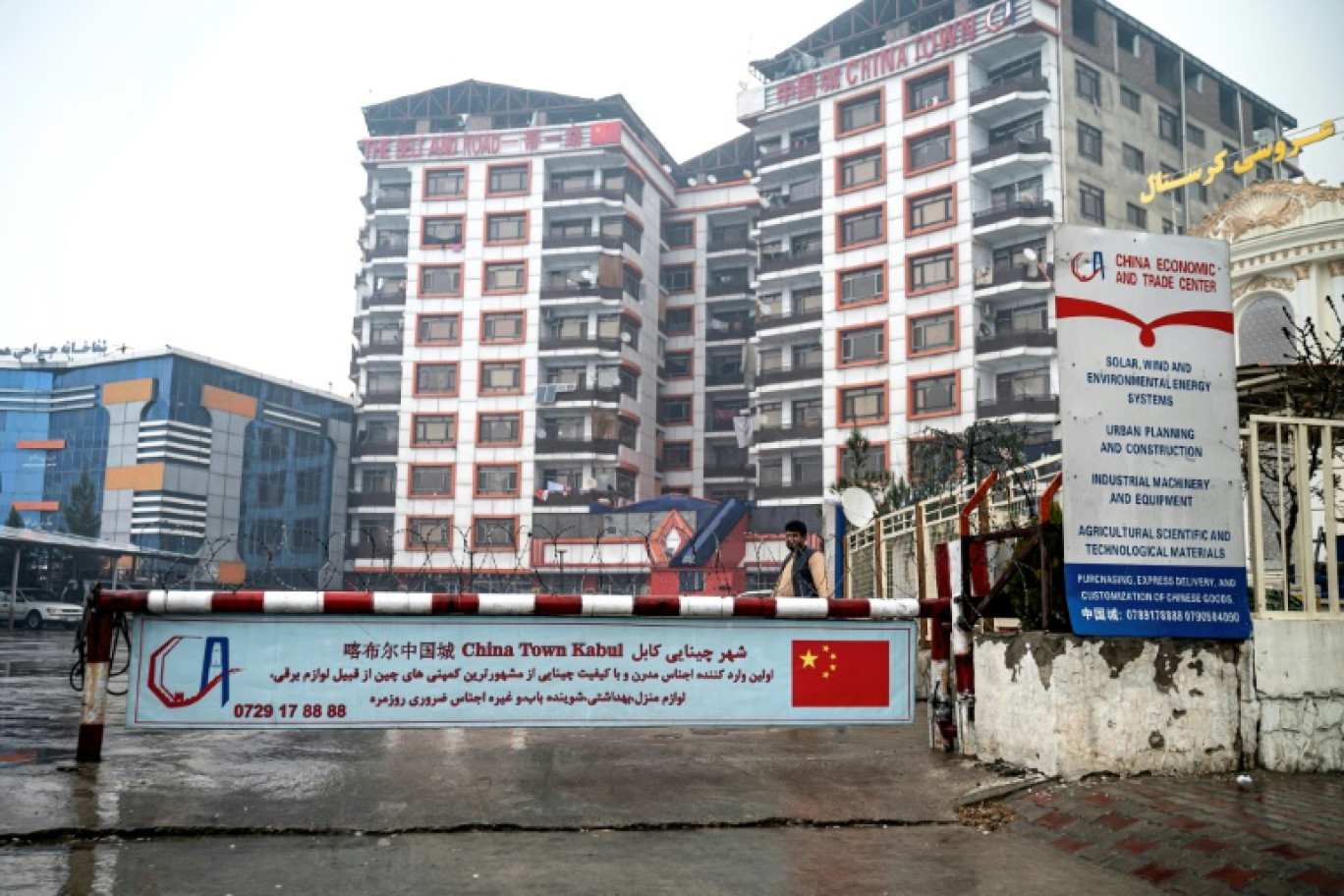 Le complexe "China Town", qui héberge plusieurs entreprises chinoises à Kaboul, le 28 janvier 2024 © Wakil KOHSAR