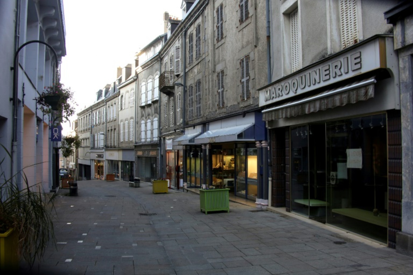 Une rue commerçante de Guéret, le 7 novembre 2017 © PASCAL LACHENAUD